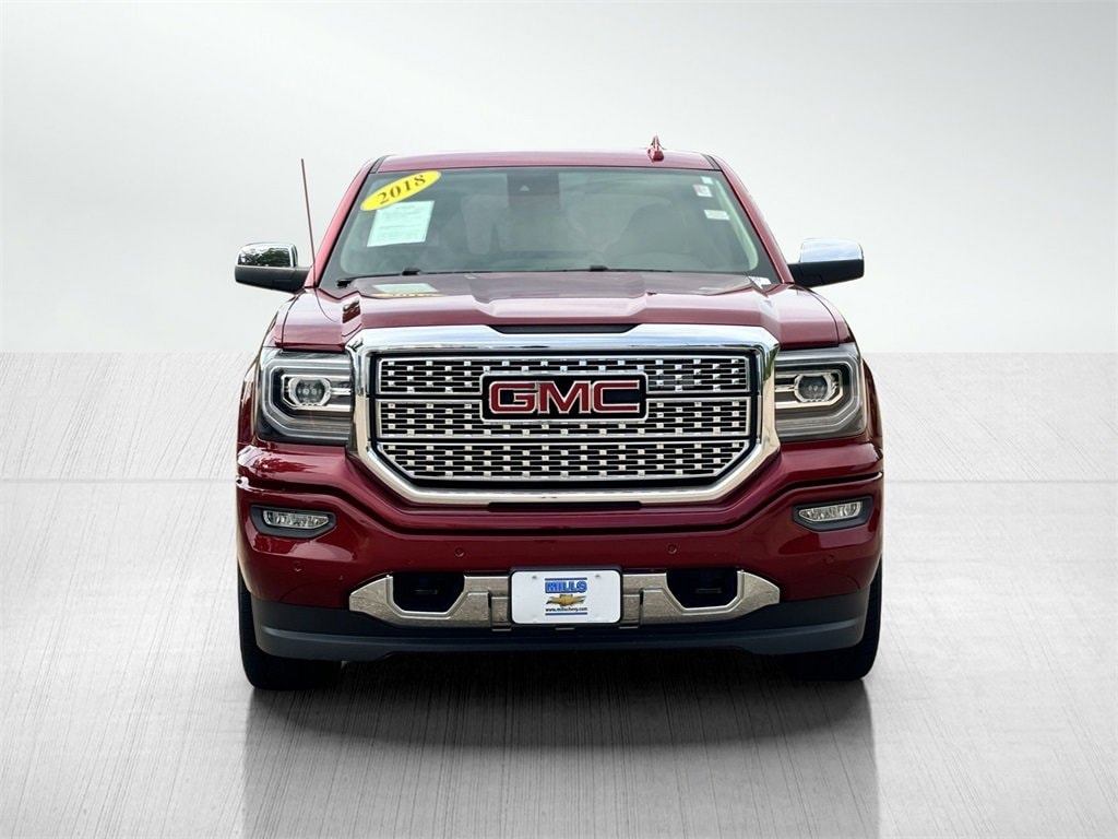 Used 2018 GMC Sierra 1500 Denali Denali with VIN 3GTU2PEC4JG450738 for sale in Davenport, IA