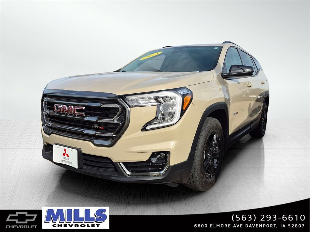 2023 GMC Terrain AT4's photo