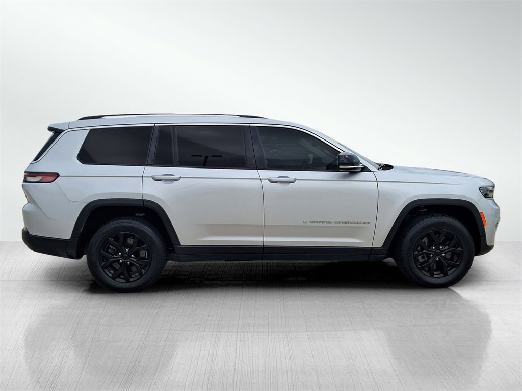 2022 Jeep Grand Cherokee Limited photo 4