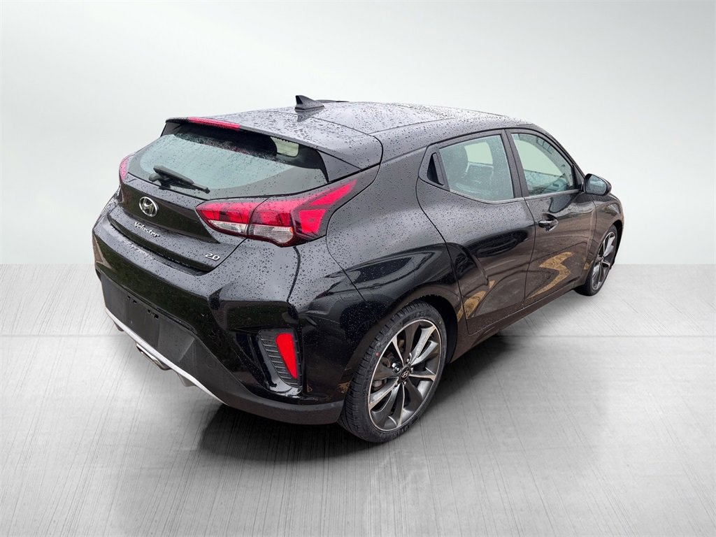 2019 Hyundai Veloster 2.0L Premium photo 3
