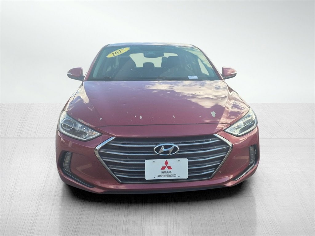 Used 2017 Hyundai Elantra Limited with VIN KMHD84LFXHU211871 for sale in Davenport, IA
