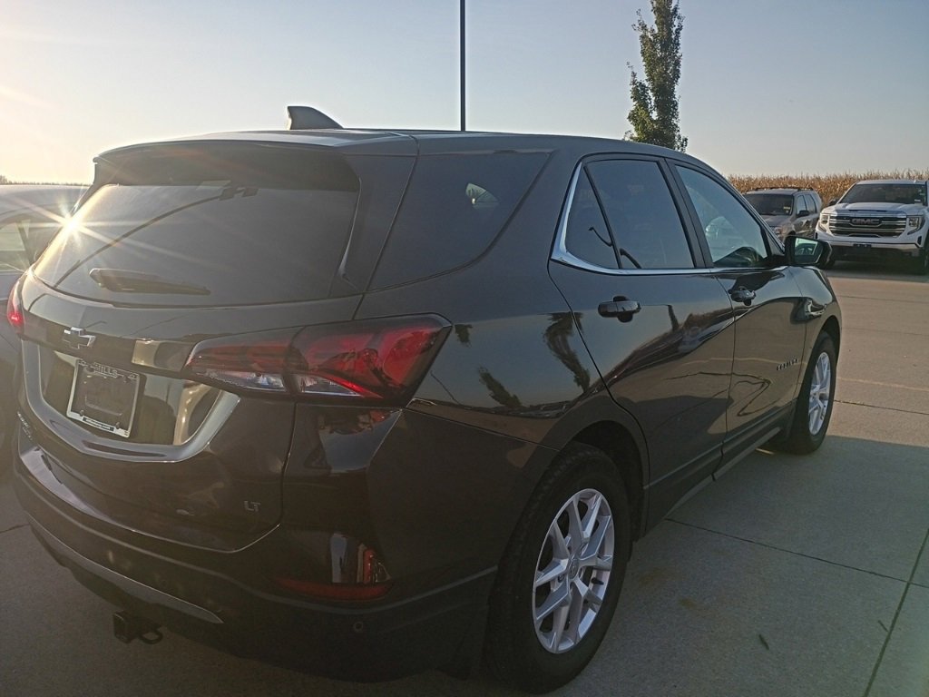 2023 Chevrolet Equinox photo 3