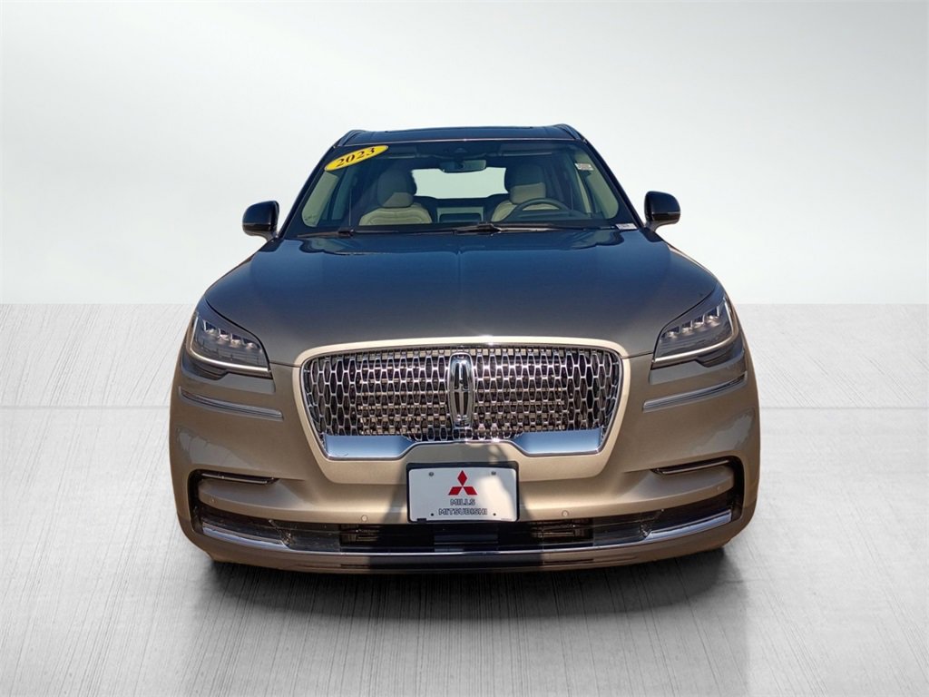 2023 Lincoln Aviator Reserve photo 2