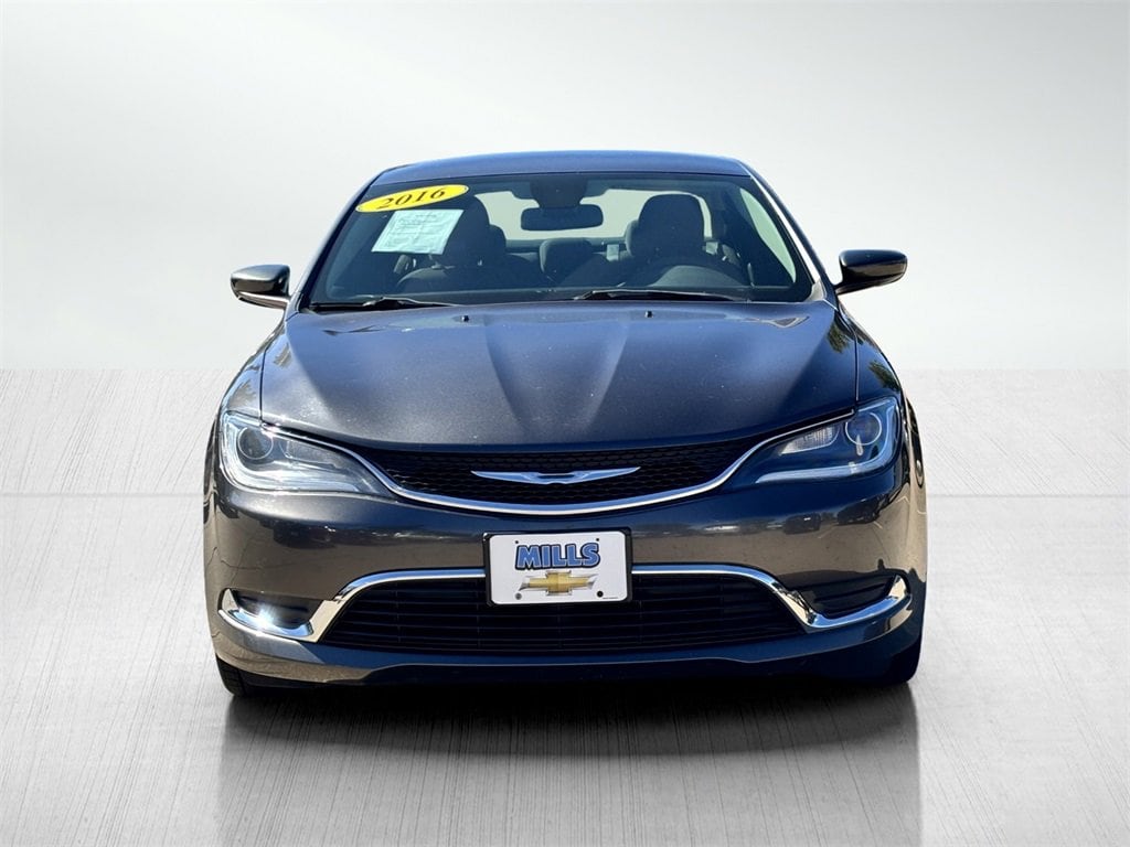 Used 2016 Chrysler 200 Limited with VIN 1C3CCCAB3GN133438 for sale in Davenport, IA