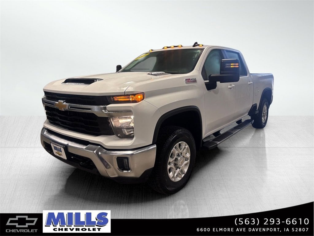 2024 Chevrolet Silverado HD LT's photo