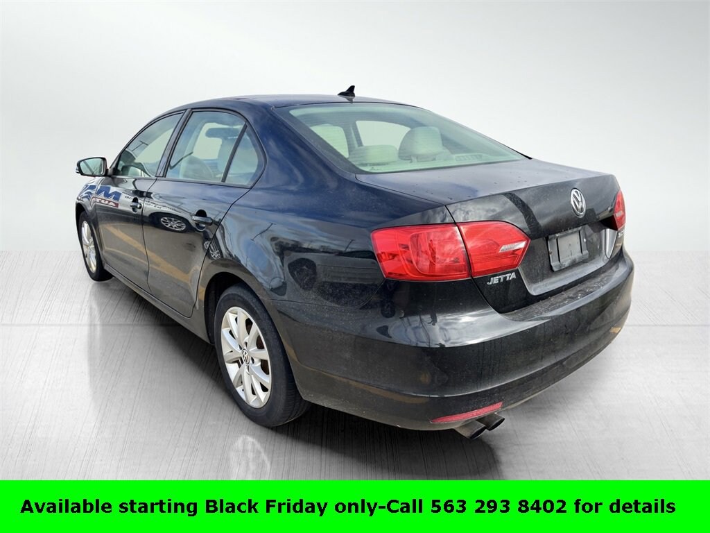 Used 2011 Volkswagen Jetta Sedan 2.5L SE Sedan