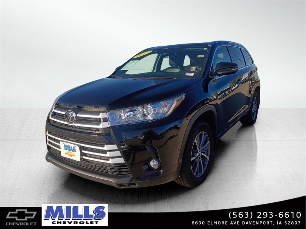 Used 2017 Toyota Highlander XLE V6 SUV