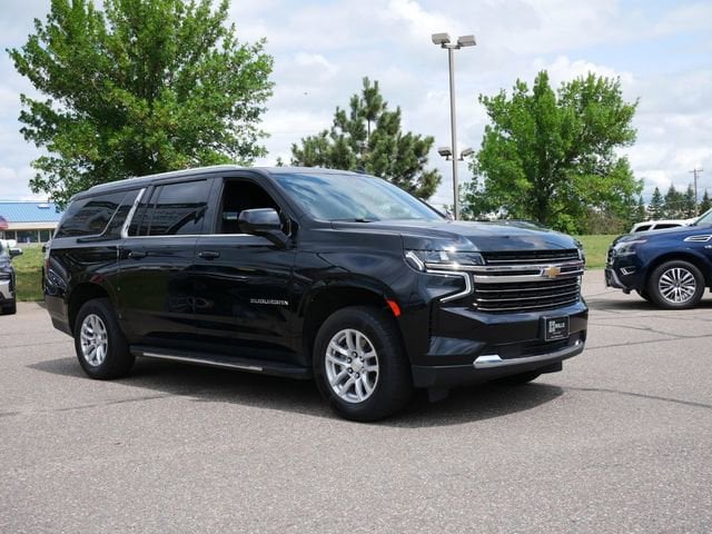 Used 2021 Chevrolet Suburban LT with VIN 1GNSKCKD6MR211572 for sale in Baxter, Minnesota
