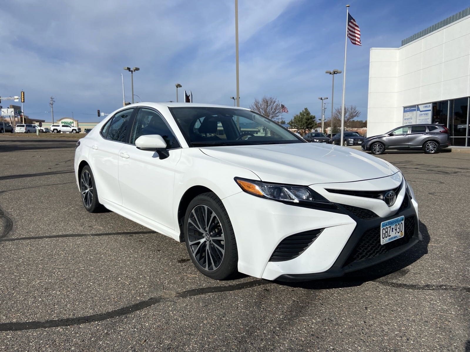 Used 2020 Toyota Camry SE with VIN 4T1G11AK6LU927515 for sale in Baxter, Minnesota