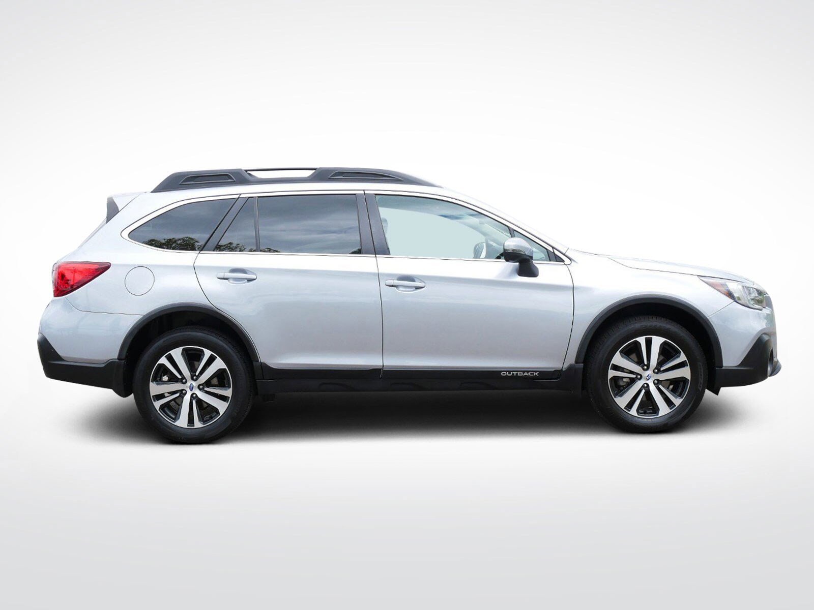 Used 2019 Subaru Outback Limited with VIN 4S4BSENCXK3274158 for sale in Baxter, Minnesota