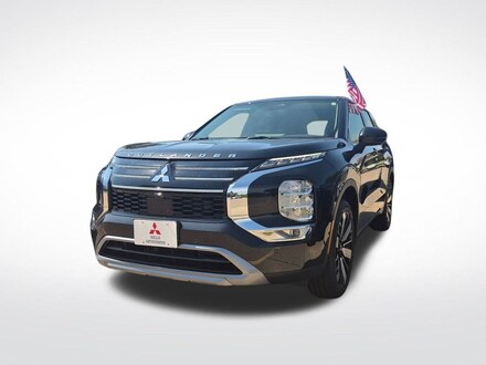 2025 Mitsubishi Outlander SE SUV