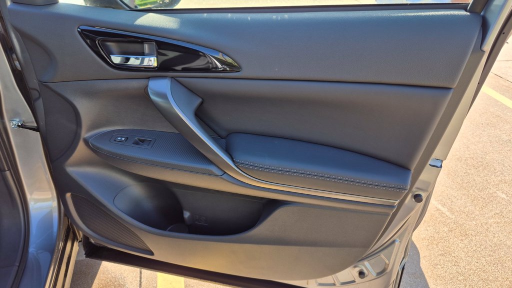 2026 Mitsubishi Eclipse Cross Black Edition - Photo 13