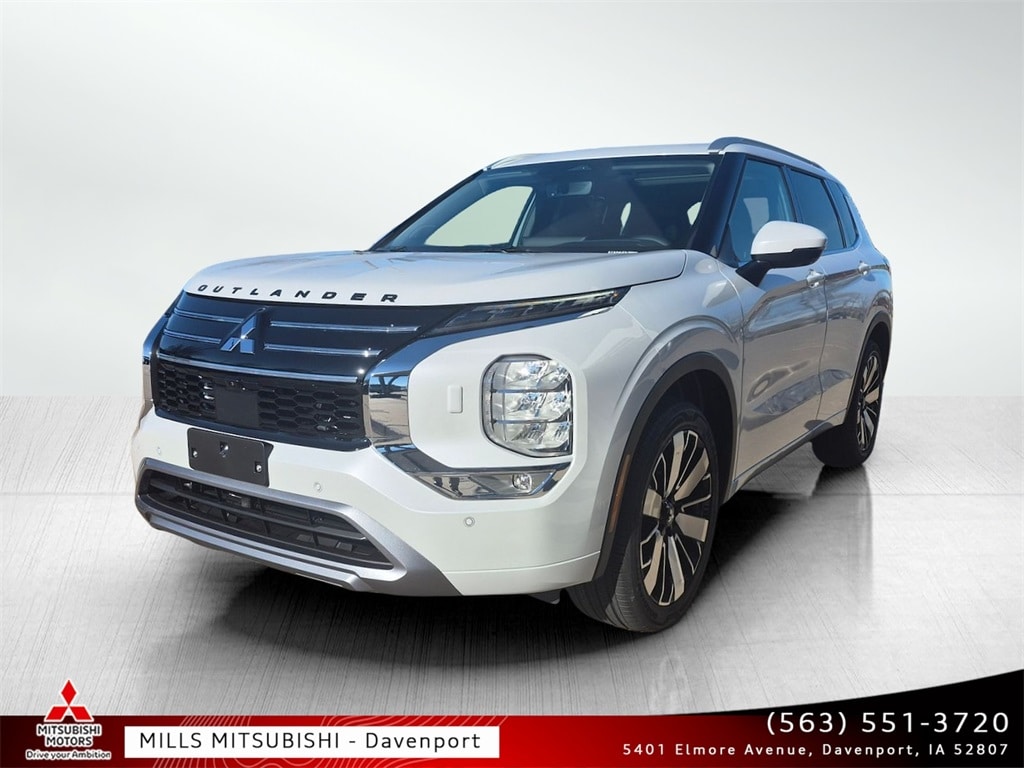 2026 Mitsubishi Outlander SEL's photo