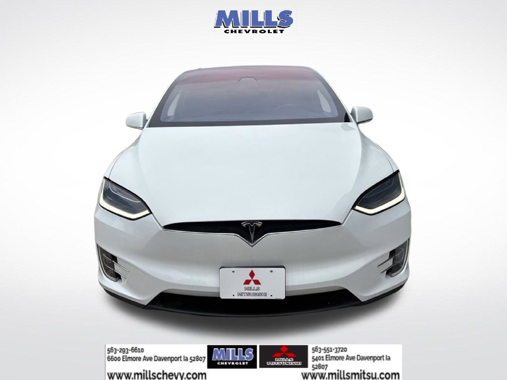 Used 2018 Tesla Model X 75D with VIN 5YJXCBE26JF100876 for sale in Davenport, IA