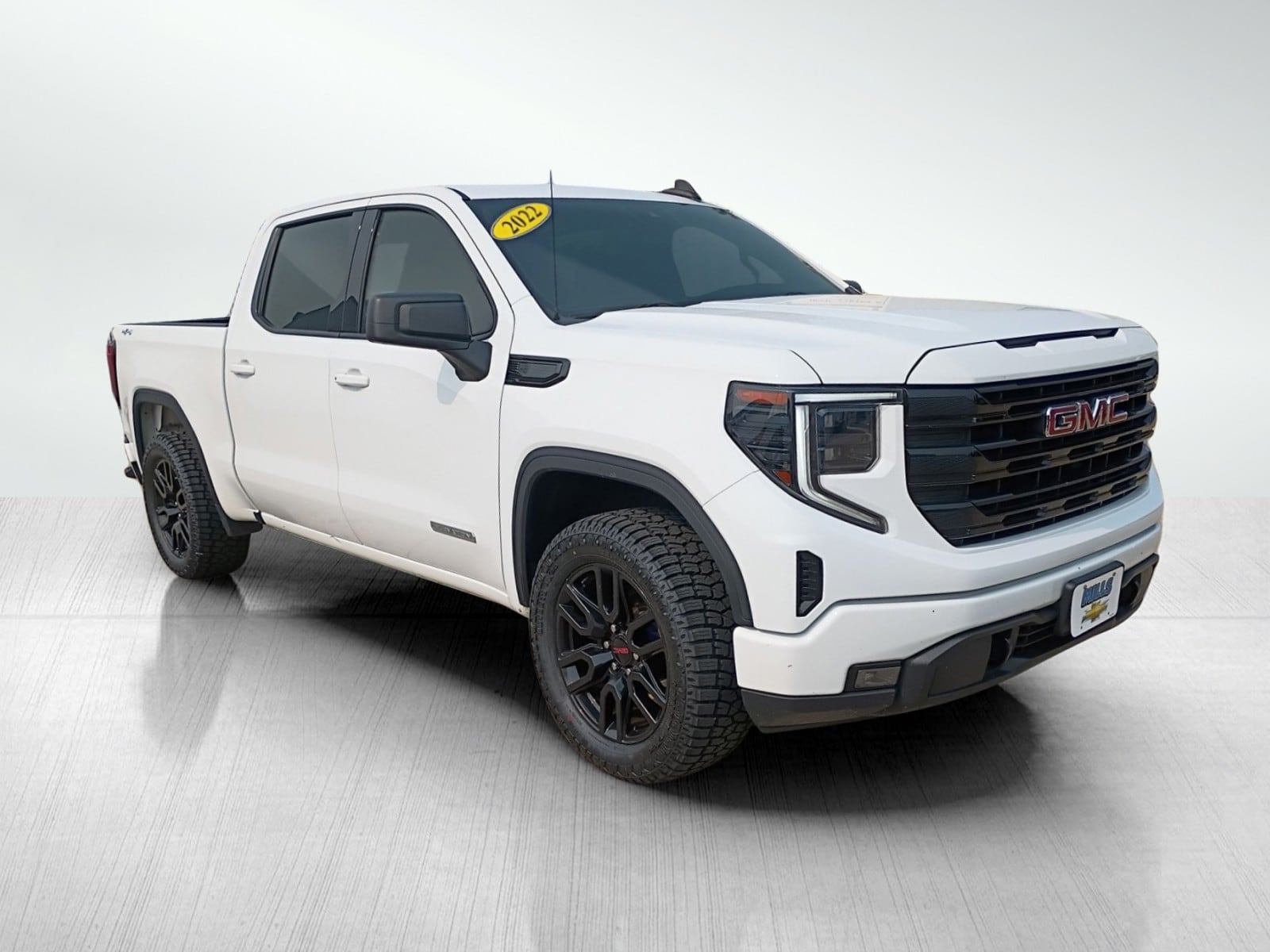 Used 2022 GMC Sierra 1500 Elevation with VIN 3GTPUCEK2NG681506 for sale in Davenport, IA