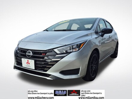 2023 Nissan Versa 1.6 SR Sedan