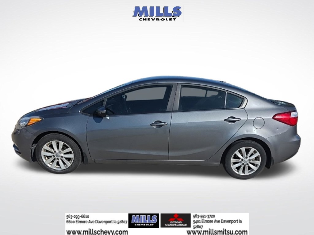 Used 2016 Kia Forte LX with VIN KNAFX4A68G5620153 for sale in Davenport, IA