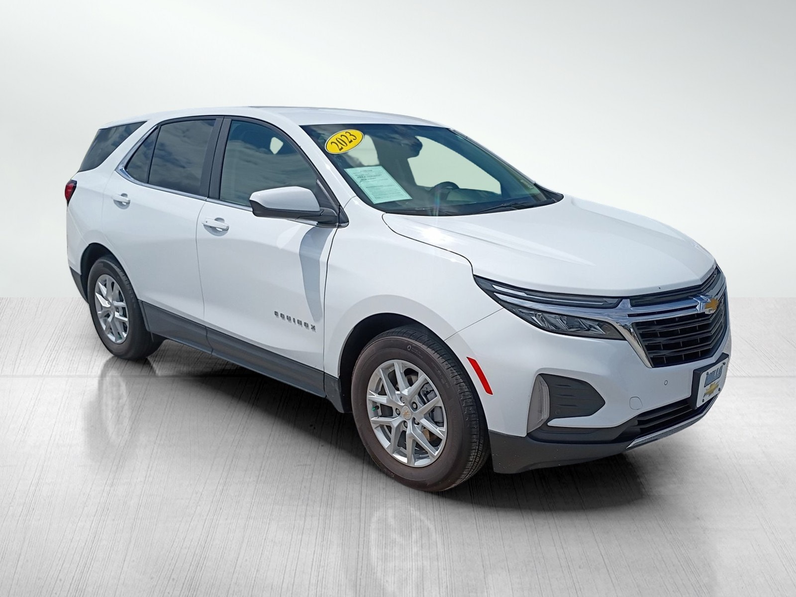 Used 2023 Chevrolet Equinox LT with VIN 3GNAXKEG6PS159598 for sale in Davenport, IA