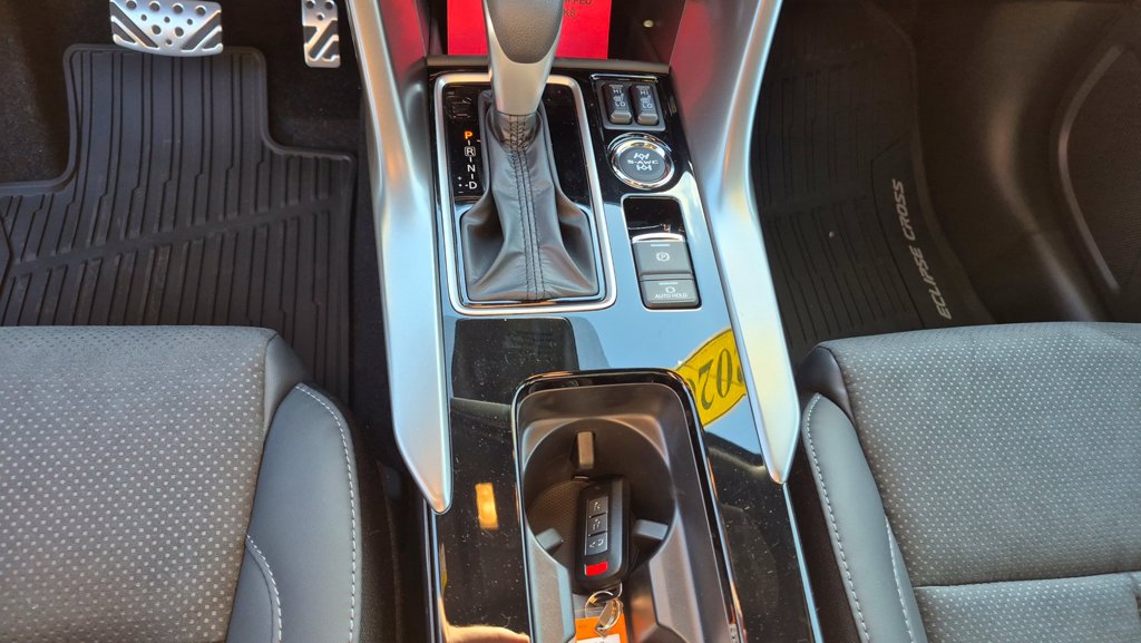 2026 Mitsubishi Eclipse Cross Black Edition - Photo 15