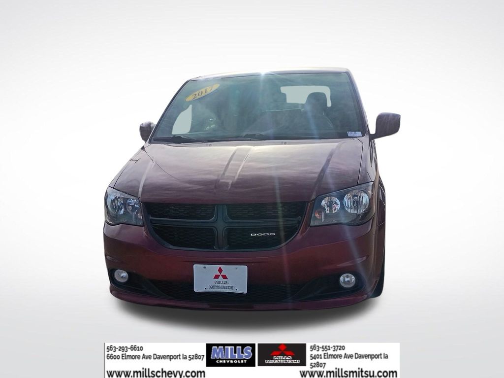 Used 2017 Dodge Grand Caravan SXT with VIN 2C4RDGCG1HR631922 for sale in Davenport, IA