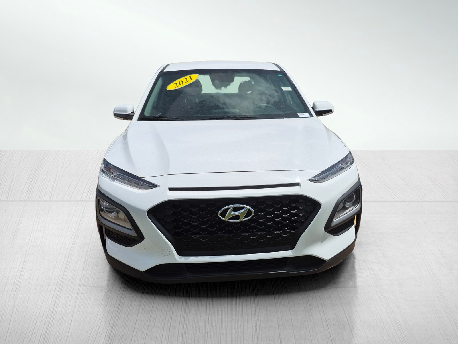 Used 2021 Hyundai Kona SE with VIN KM8K12AA5MU746298 for sale in Davenport, IA