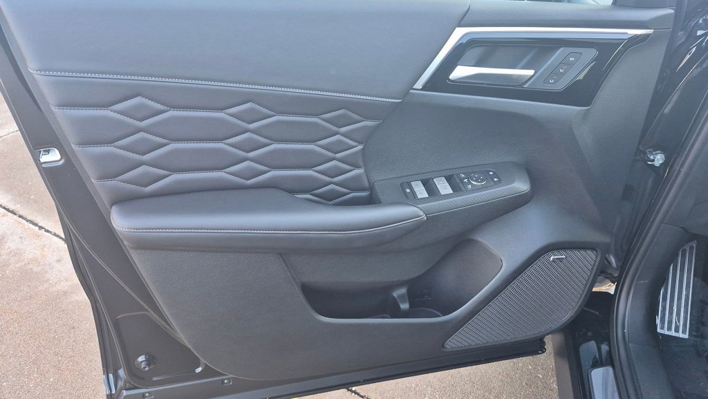 2026 Mitsubishi Outlander SEL - Photo 7
