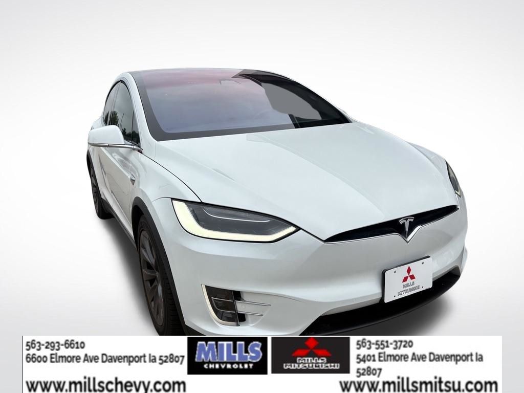 Used 2018 Tesla Model X 75D with VIN 5YJXCBE26JF100876 for sale in Davenport, IA