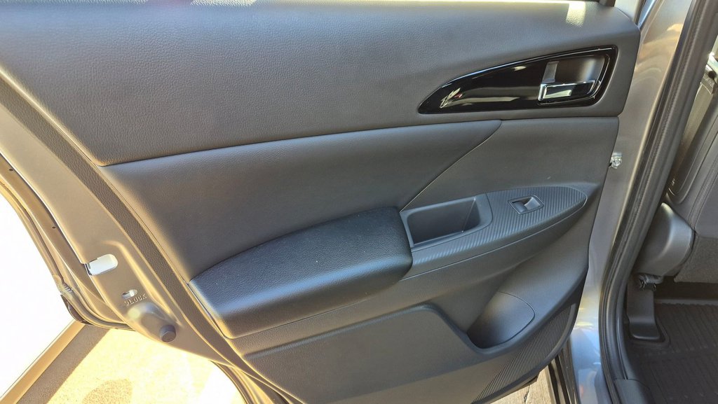 2026 Mitsubishi Eclipse Cross Black Edition - Photo 8
