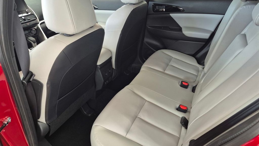 2026 Mitsubishi Eclipse Cross SEL - Photo 10