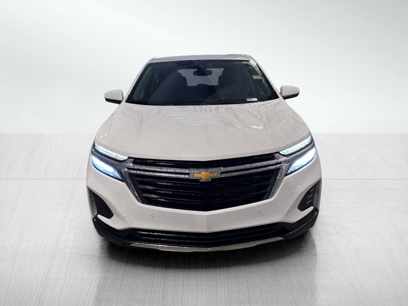 Used 2023 Chevrolet Equinox LT with VIN 3GNAXKEG5PS157437 for sale in Davenport, IA