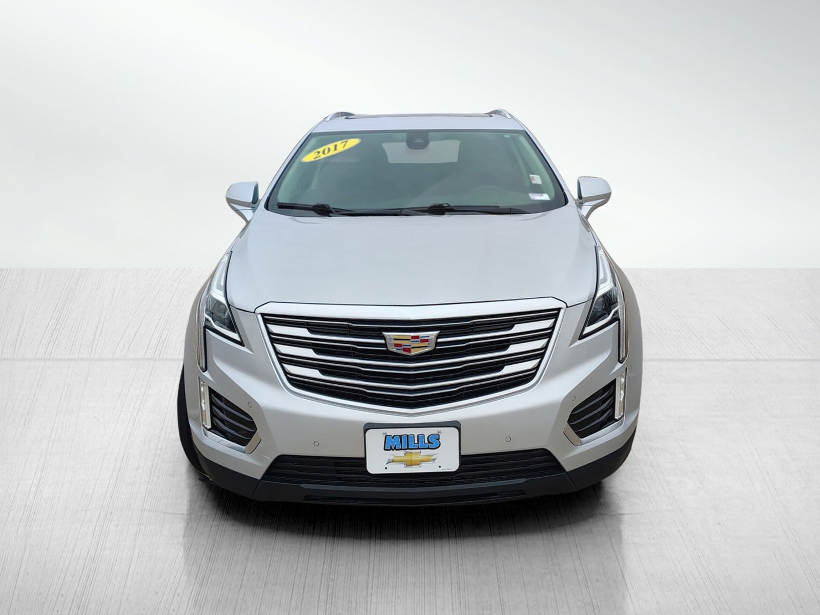 Used 2017 Cadillac XT5 Premium Luxury with VIN 1GYKNCRS1HZ127390 for sale in Davenport, IA