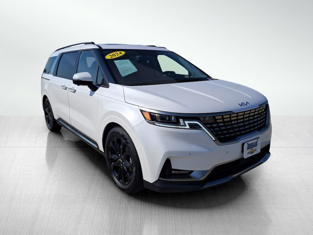 Used 2024 Kia Carnival SX Prestige MPV