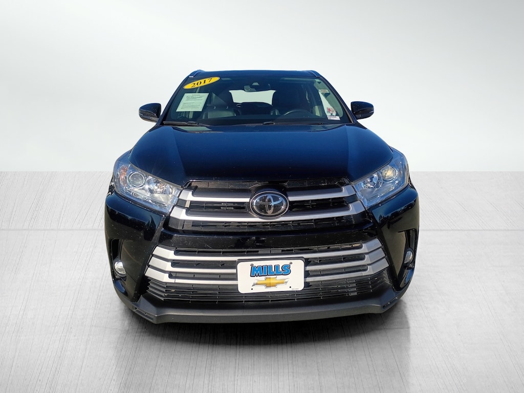 Used 2017 Toyota Highlander XLE V6 SUV