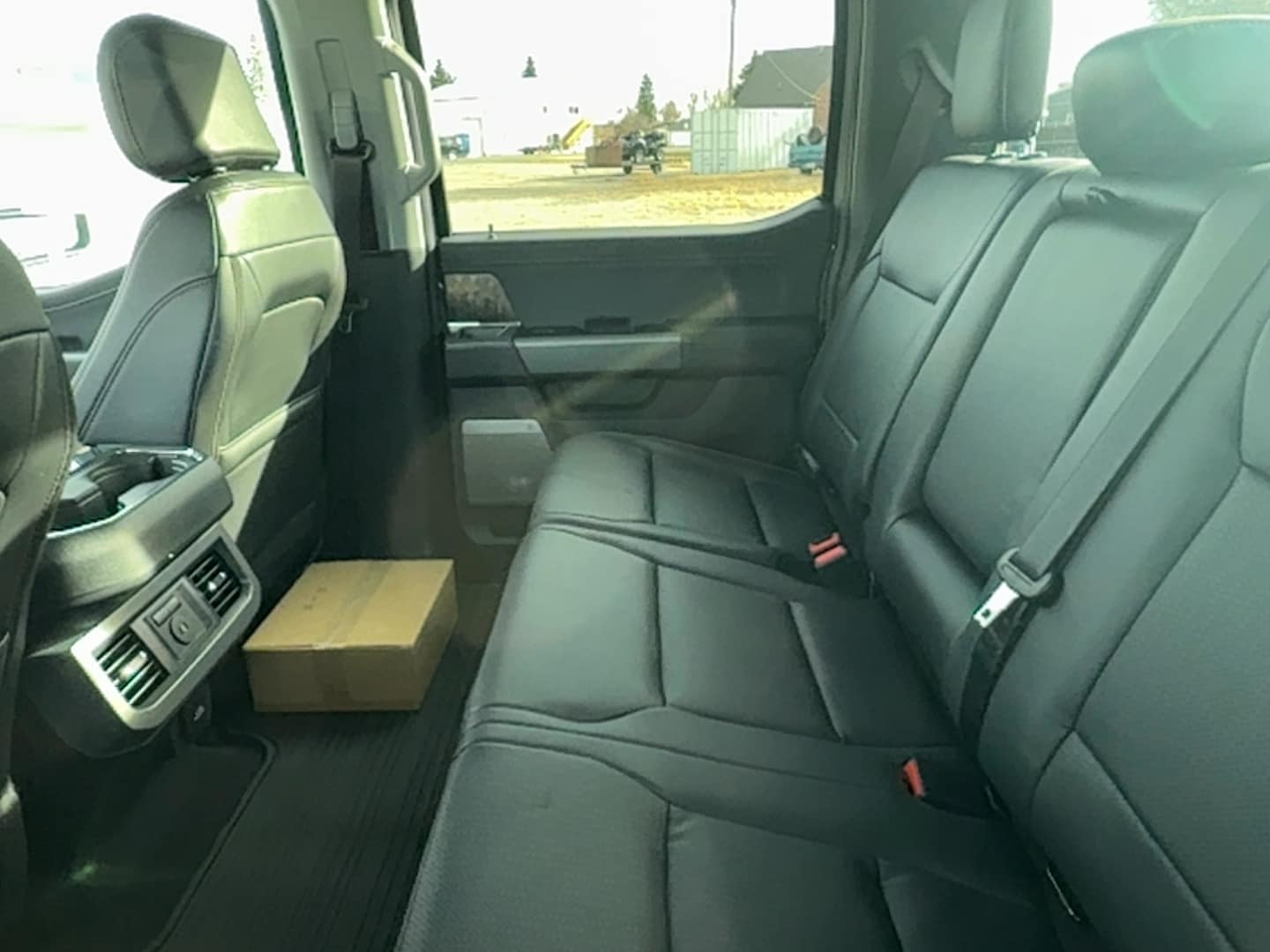 2026 Ford F-350 Super Duty Lariat - Photo 11