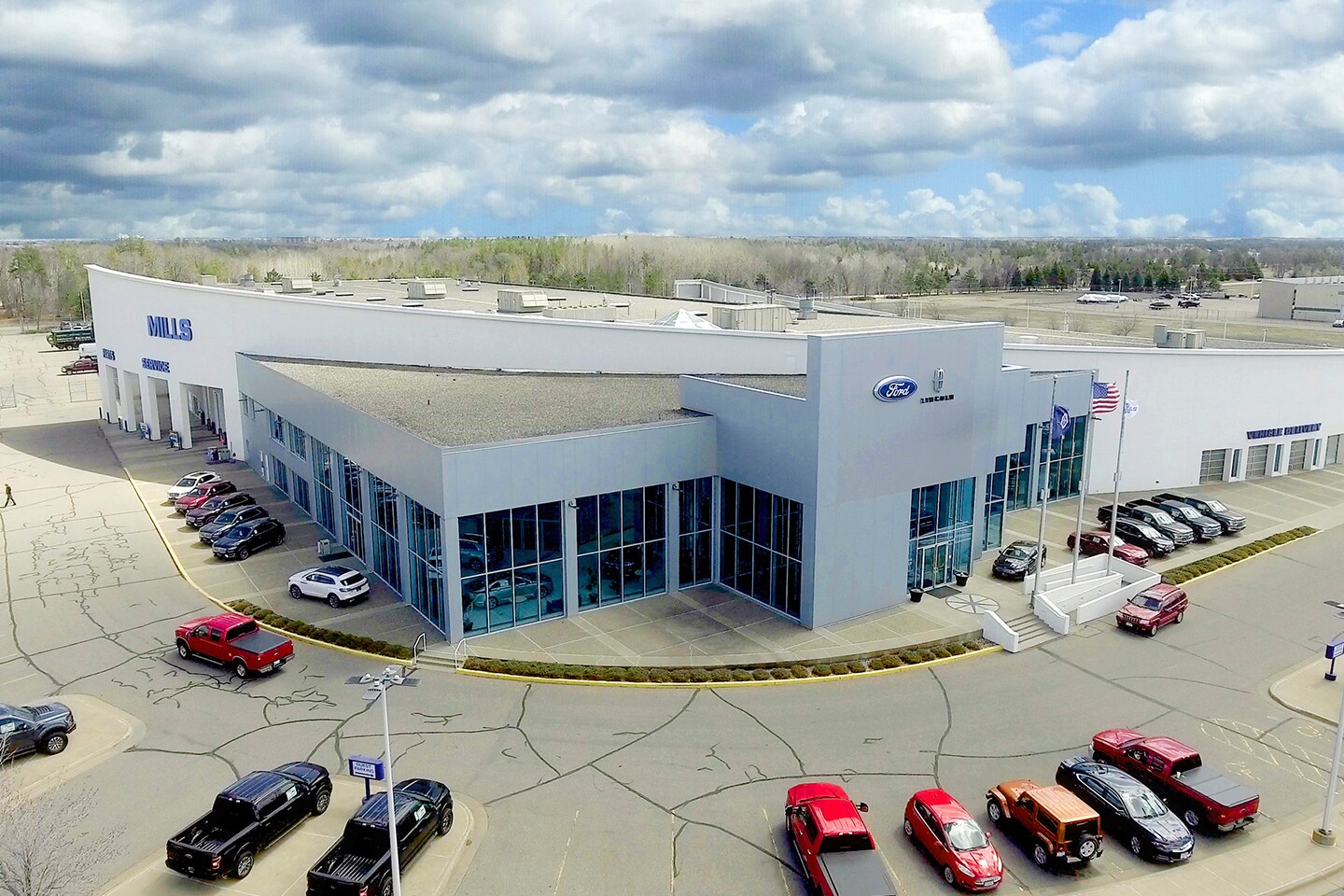 Mills Motor Inc Ford Dealership in Brainerd, MN