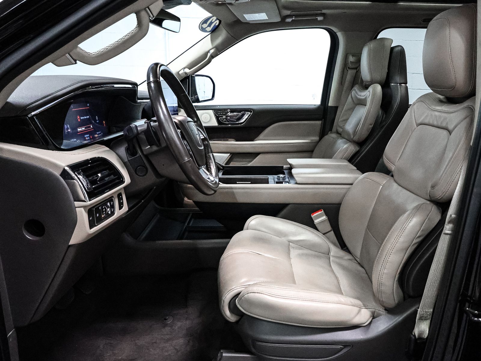 2022 Lincoln Navigator Reserve L - Photo 23