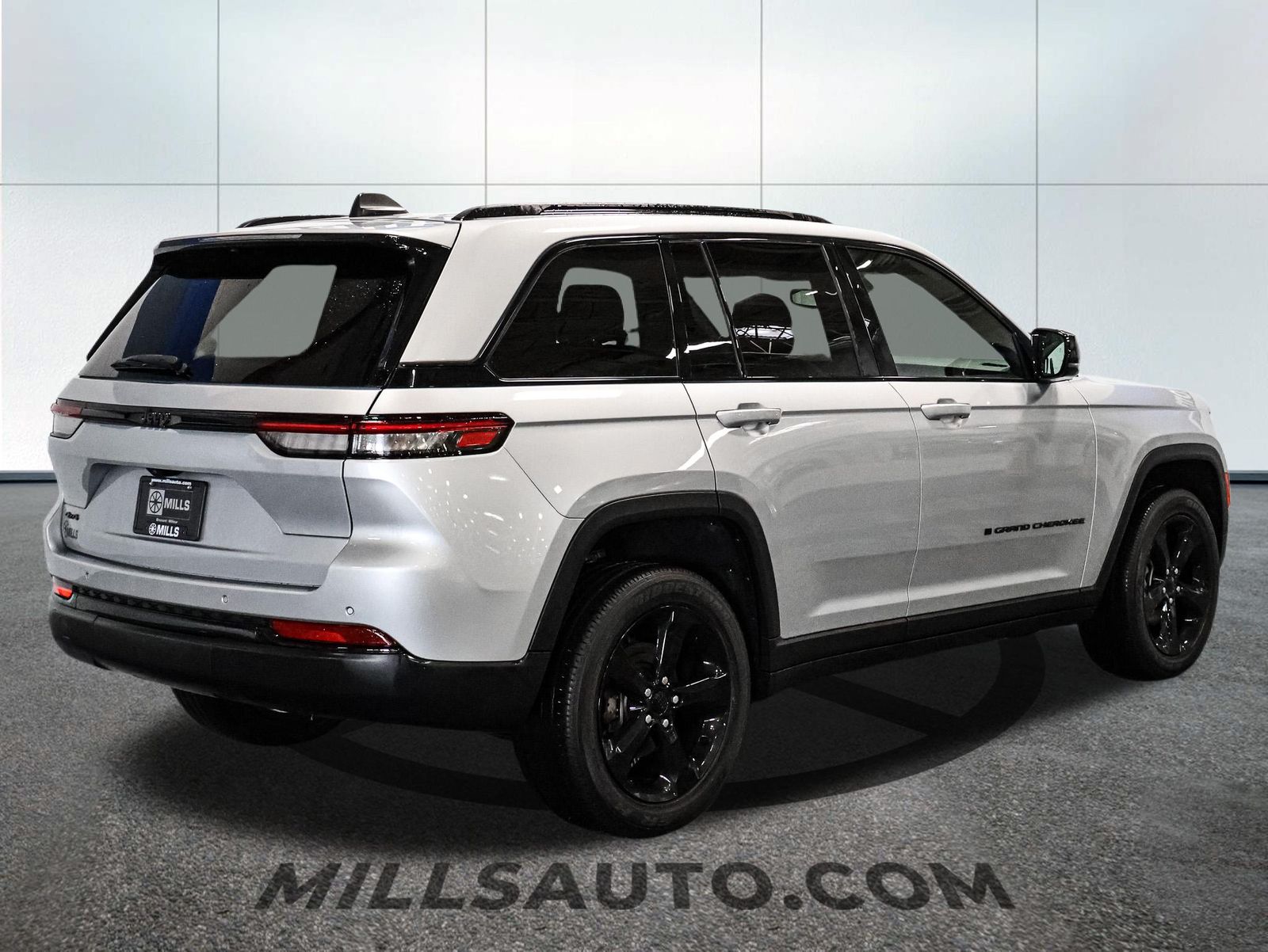 2024 Jeep Grand Cherokee Altitude - Photo 8