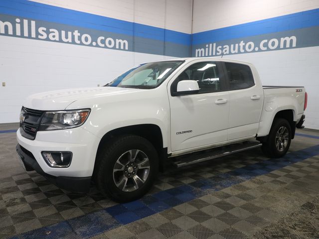Used 2020 Chevrolet Colorado Z71 with VIN 1GCGTDEN6L1106887 for sale in Baxter, Minnesota