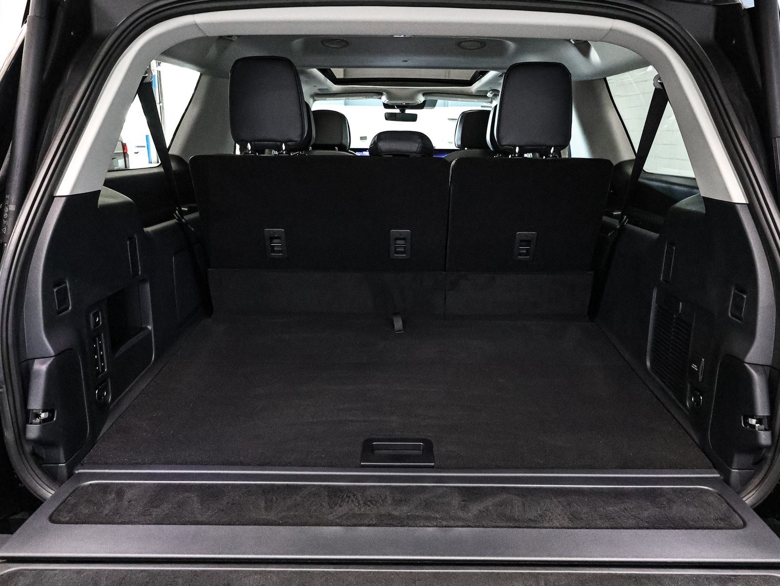 2027 Lincoln Navigator Reserve L - Photo 16
