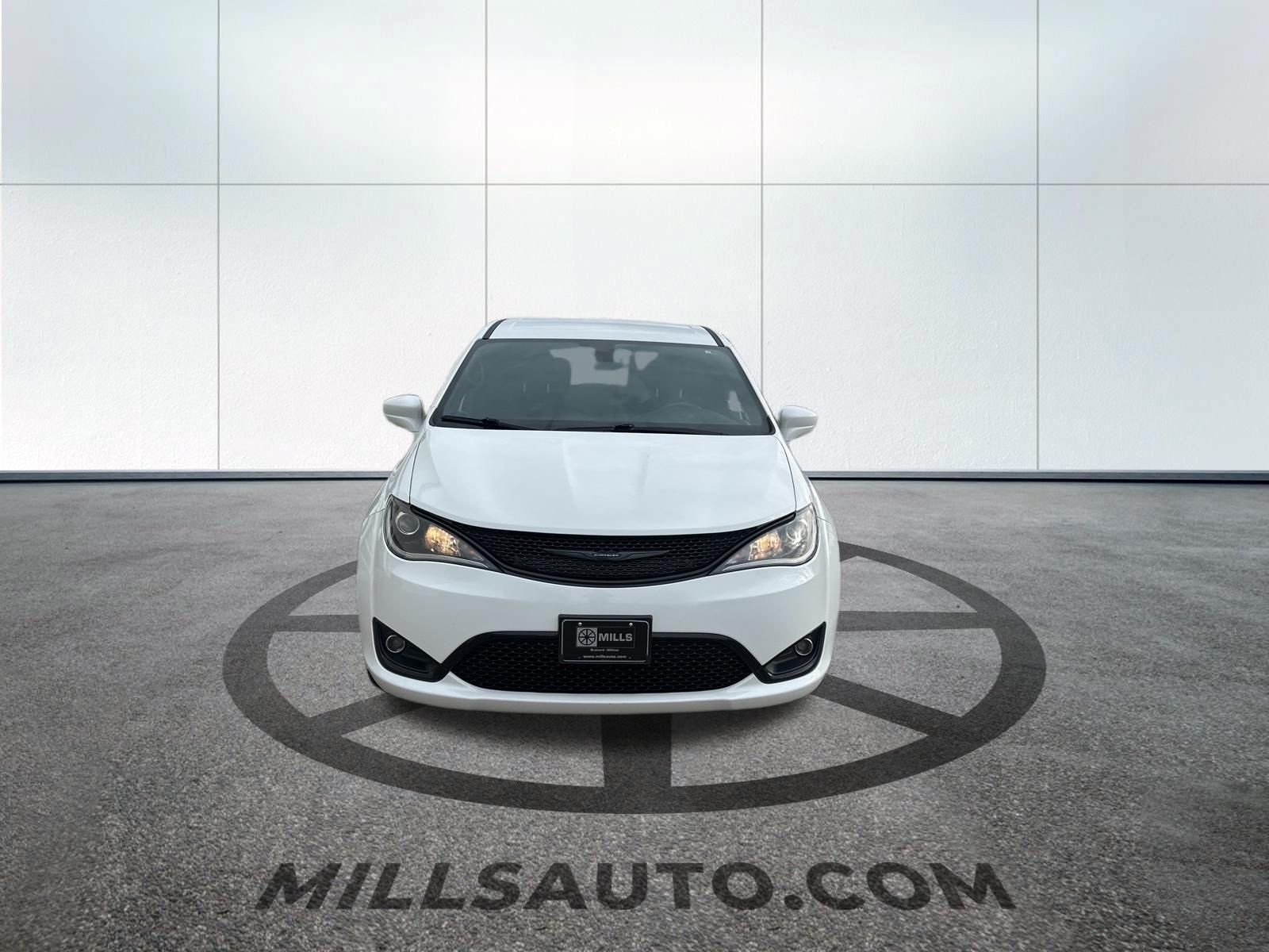 Certified 2020 Chrysler Pacifica Touring with VIN 2C4RC1FG8LR150456 for sale in Baxter, Minnesota