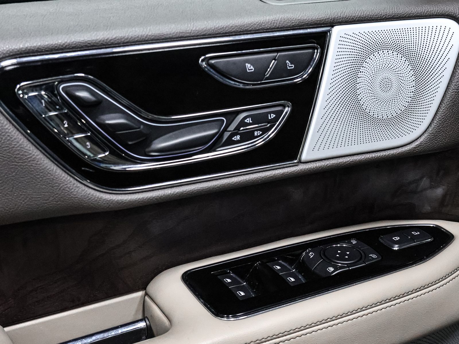2022 Lincoln Navigator Reserve L - Photo 22