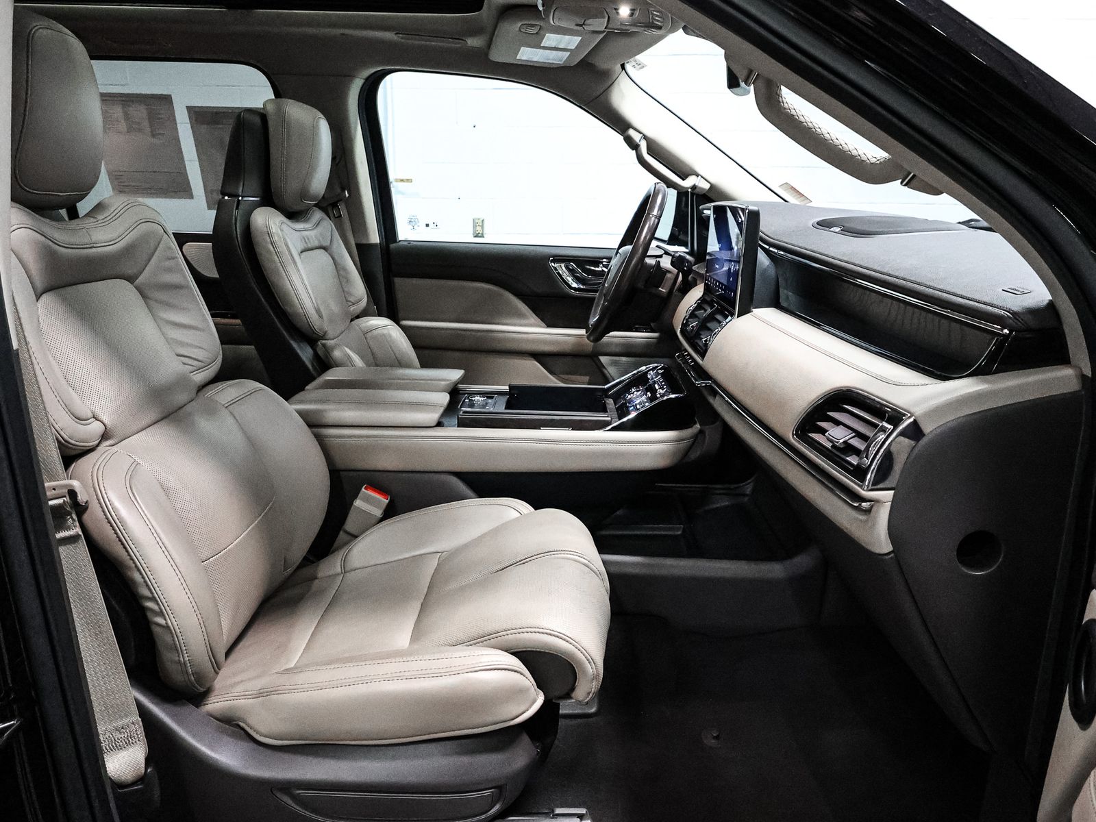 2022 Lincoln Navigator Reserve L - Photo 24