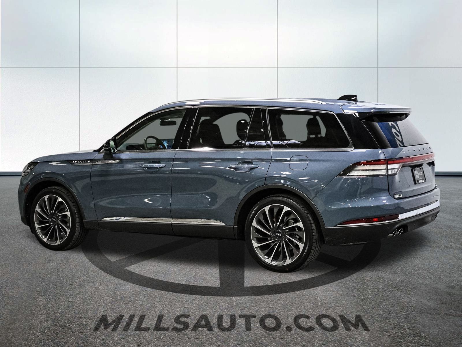 2026 Lincoln Aviator Reserve - Photo 4