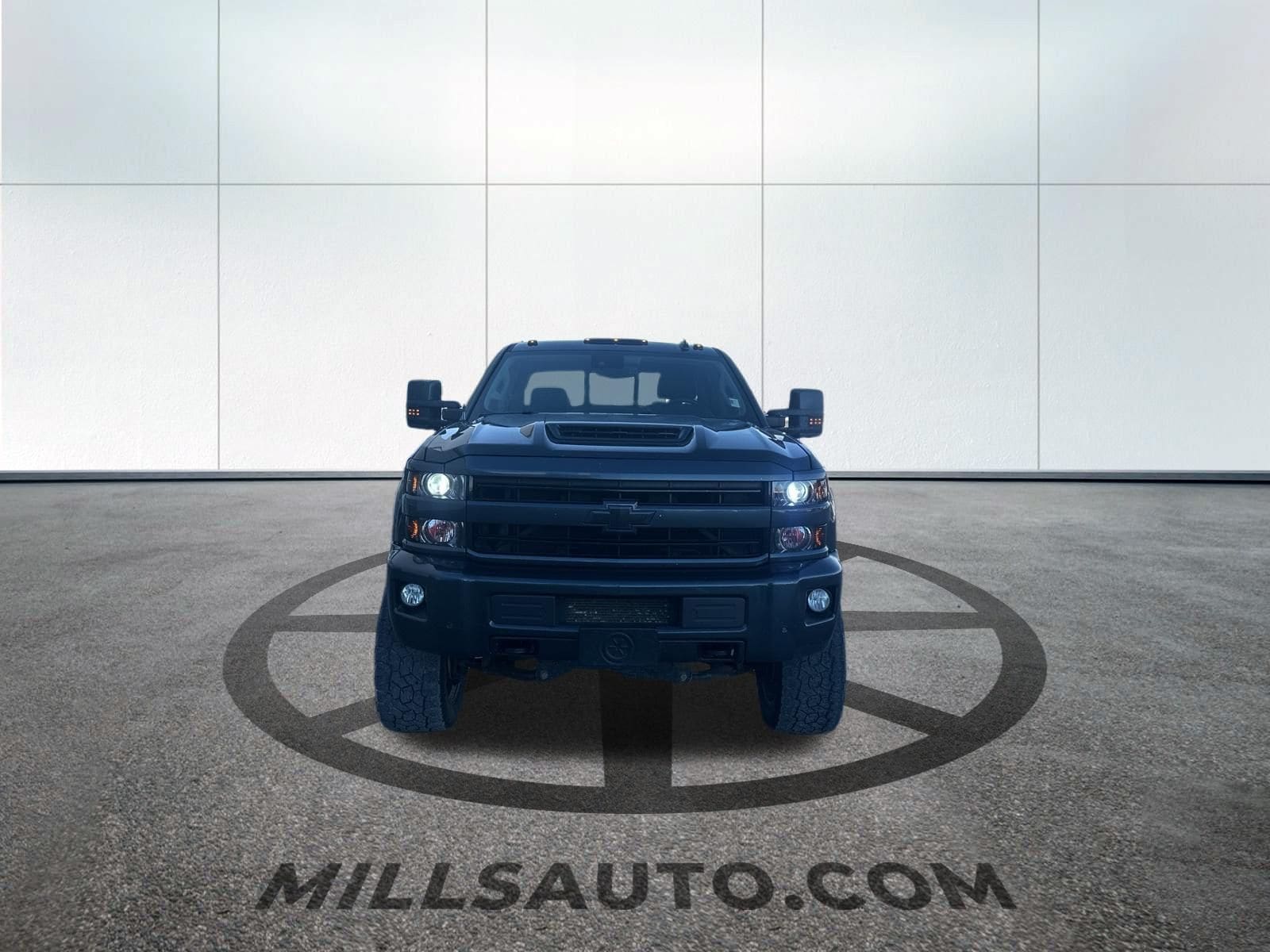Used 2019 Chevrolet Silverado 2500HD High Country with VIN 1GC1KUEY9KF236120 for sale in Baxter, Minnesota