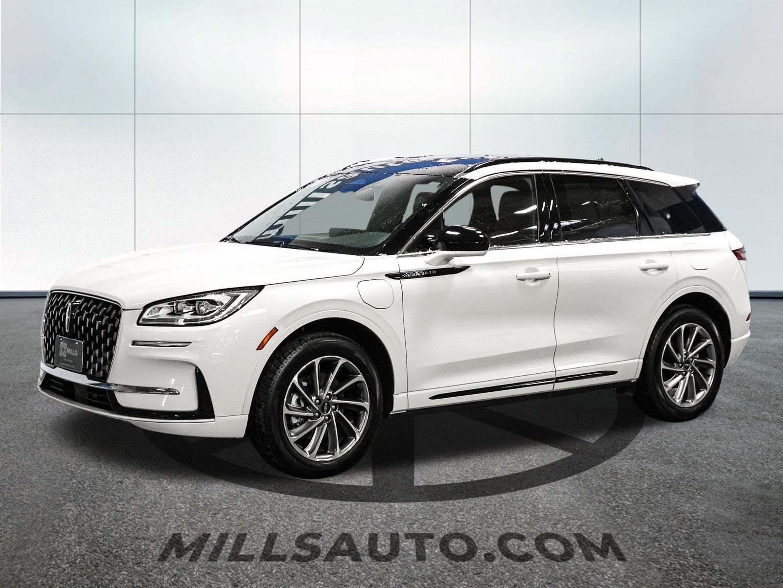 Used 2025 Lincoln Corsair Grand Touring with VIN 5LMTJ5DZ9SUL01712 for sale in Baxter, Minnesota