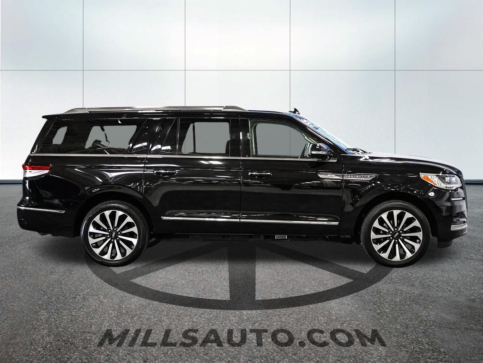 2022 Lincoln Navigator Reserve L - Photo 9