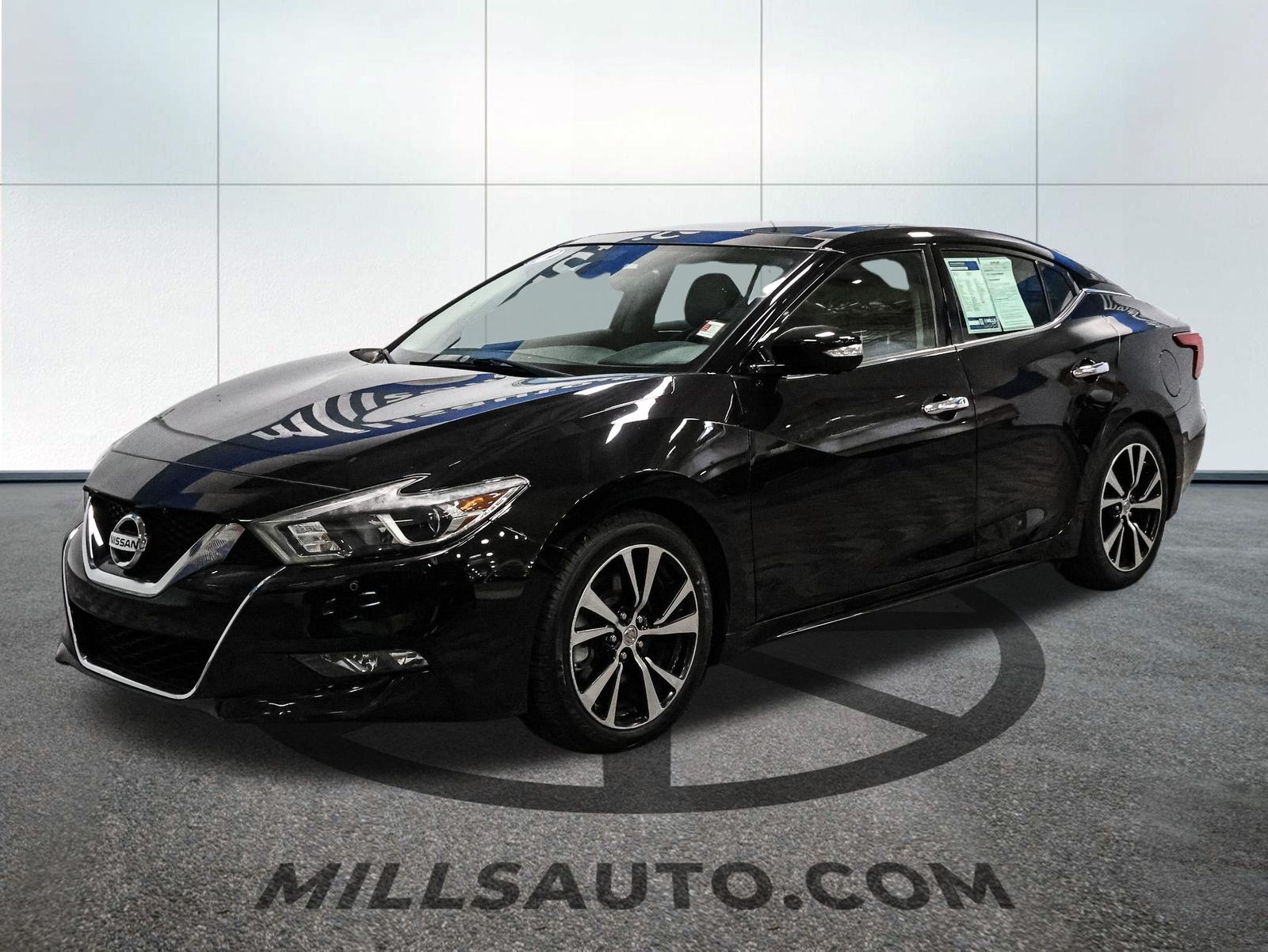 Used 2018 Nissan Maxima Platinum with VIN 1N4AA6AP9JC401486 for sale in Baxter, Minnesota