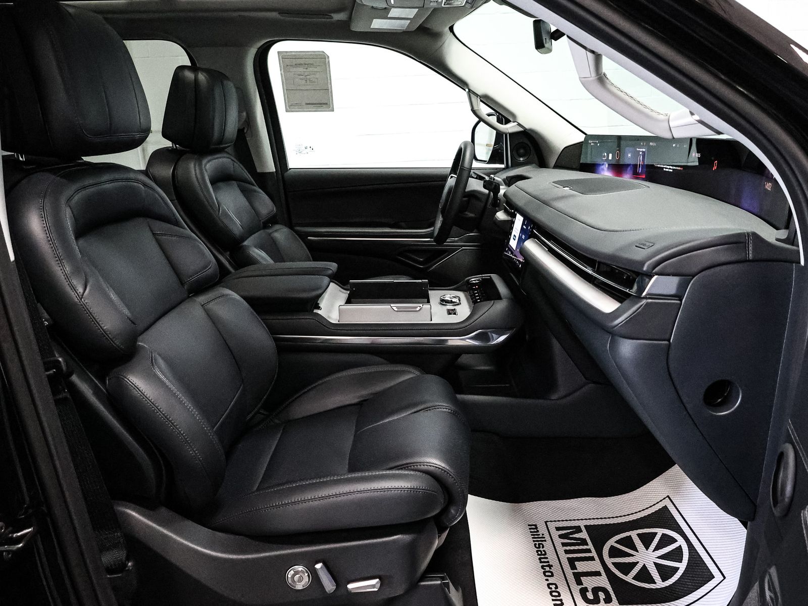 2027 Lincoln Navigator Reserve L - Photo 23