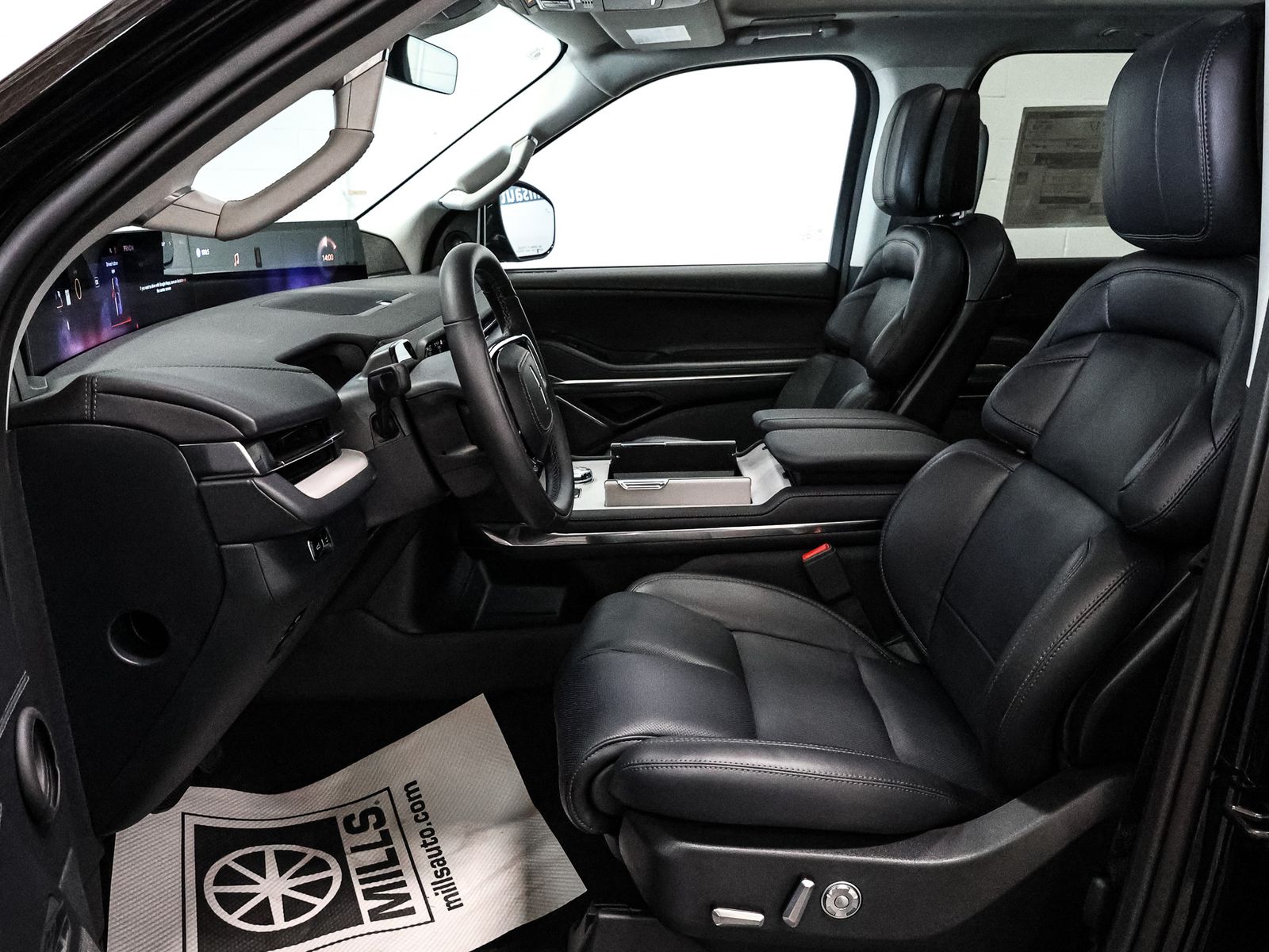 2027 Lincoln Navigator Reserve L - Photo 22