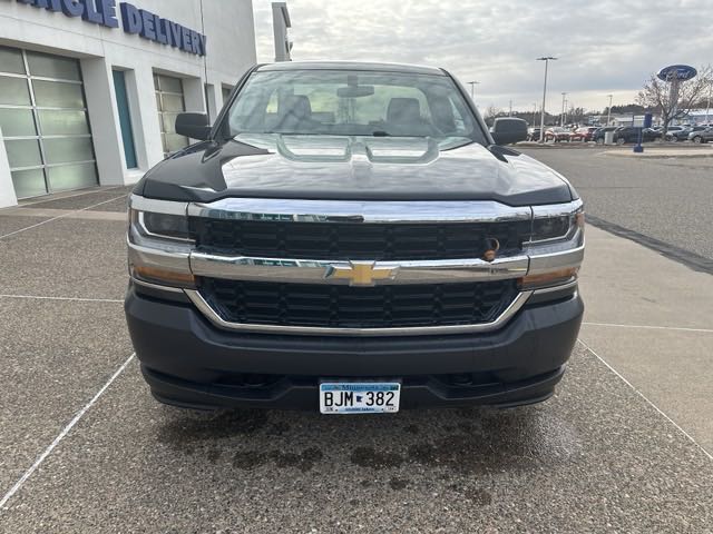 Used 2018 Chevrolet Silverado 1500 Work Truck 1WT with VIN 1GCNKNEH1JZ268337 for sale in Baxter, Minnesota